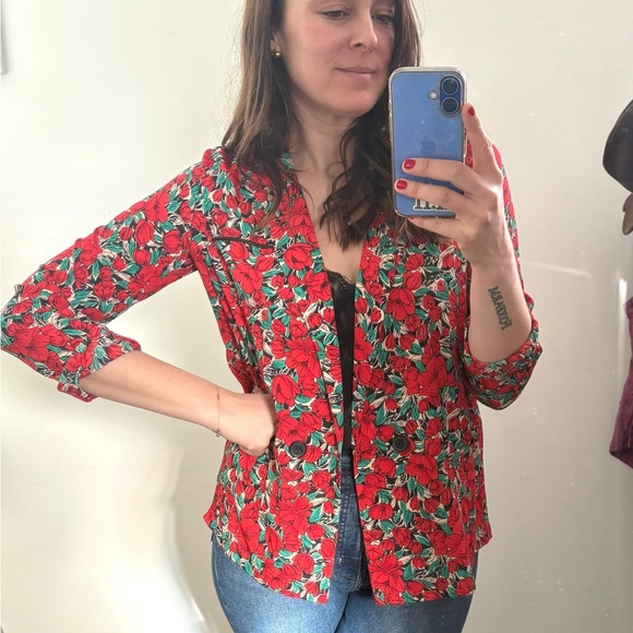 Molly Bracken Vibrant Red and Green Floral Jacket - Picture 6 of 6
